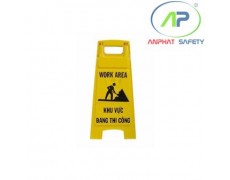 Biển cảnh báo khu vực đang thi công